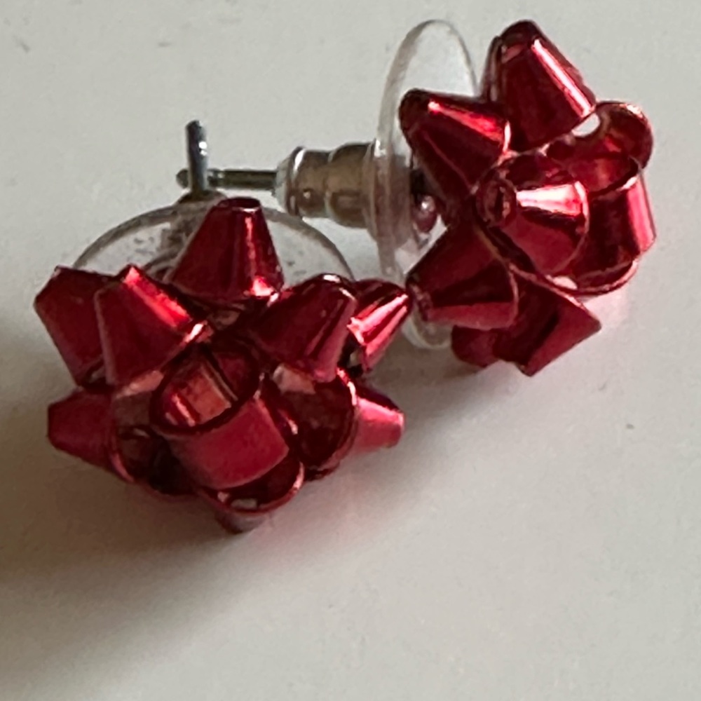 Betsy Johnson holiday bow stud earrings